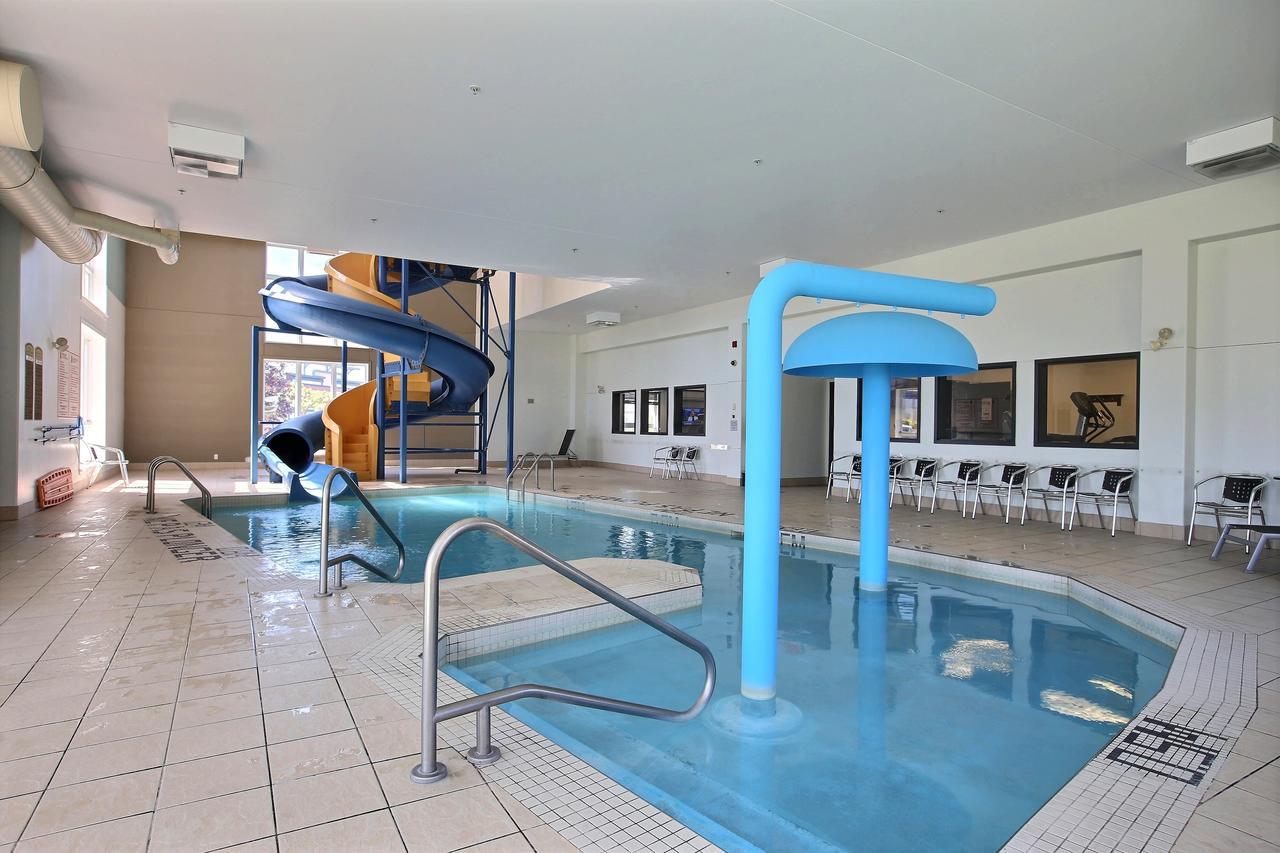 Super 8 By Wyndham Lachenaie/Terrebonne Esterno foto